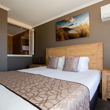 Beach Haven Executive Apartments Korora Exterior photo