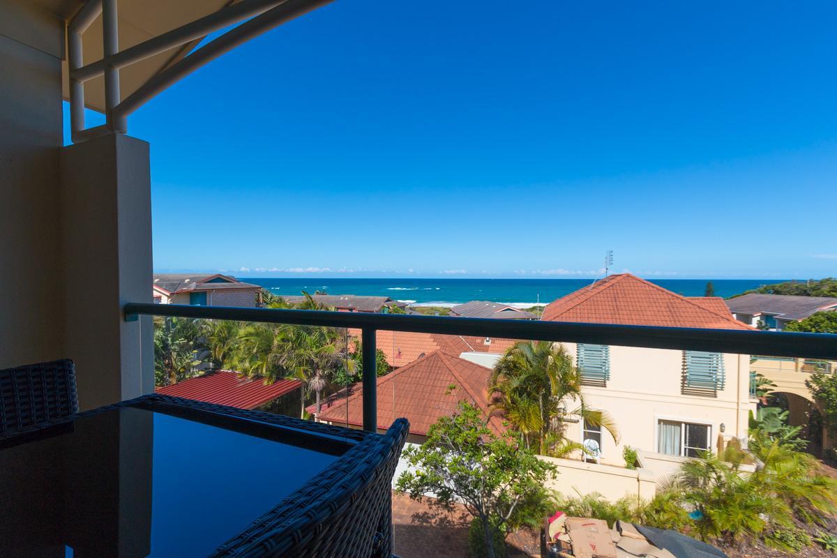Beach Haven Executive Apartments Korora Exterior photo