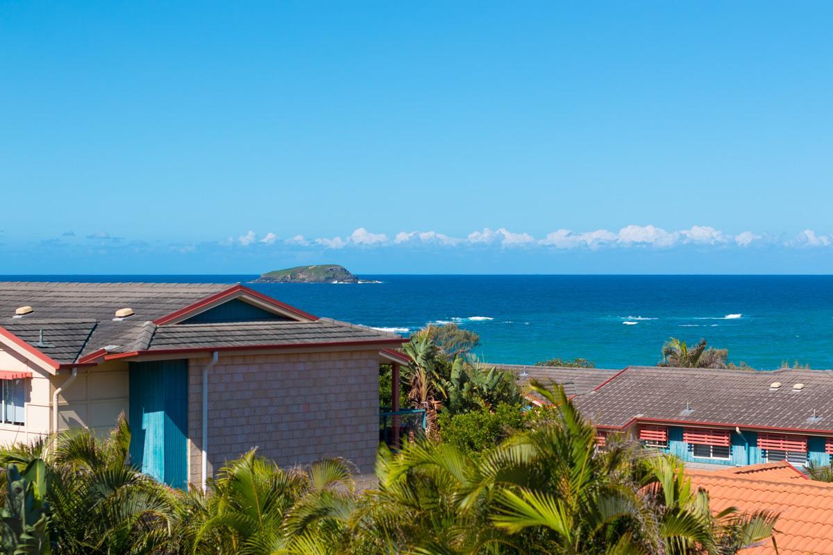 Beach Haven Executive Apartments Korora Exterior photo