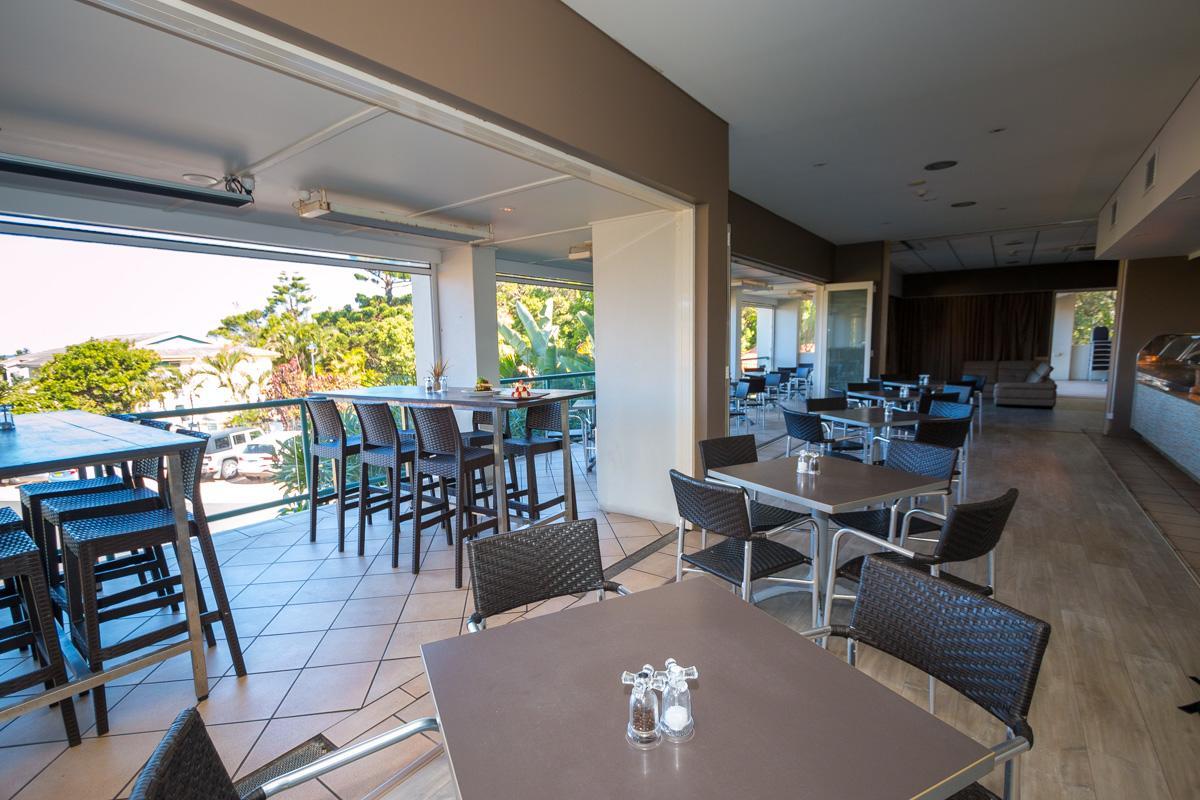Beach Haven Executive Apartments Korora Exterior photo